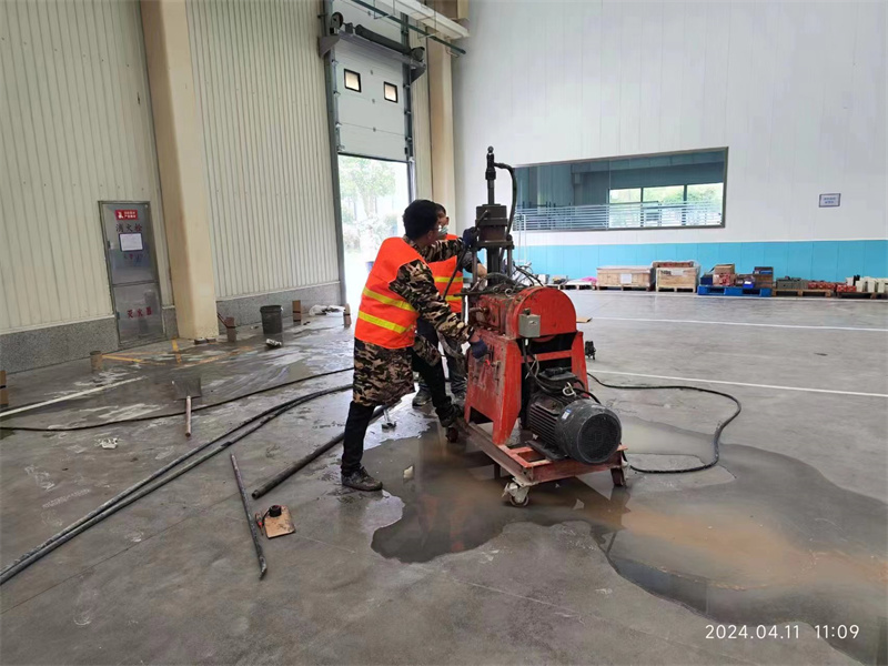 宾川厂房地面下沉塌陷注浆加固施工